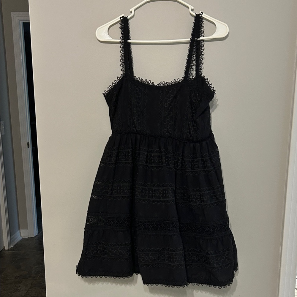 Chic Black Lace Mini Dress